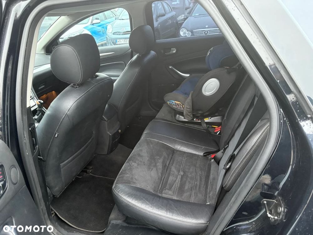 Ford Mondeo 2.0 Ambiente - 9