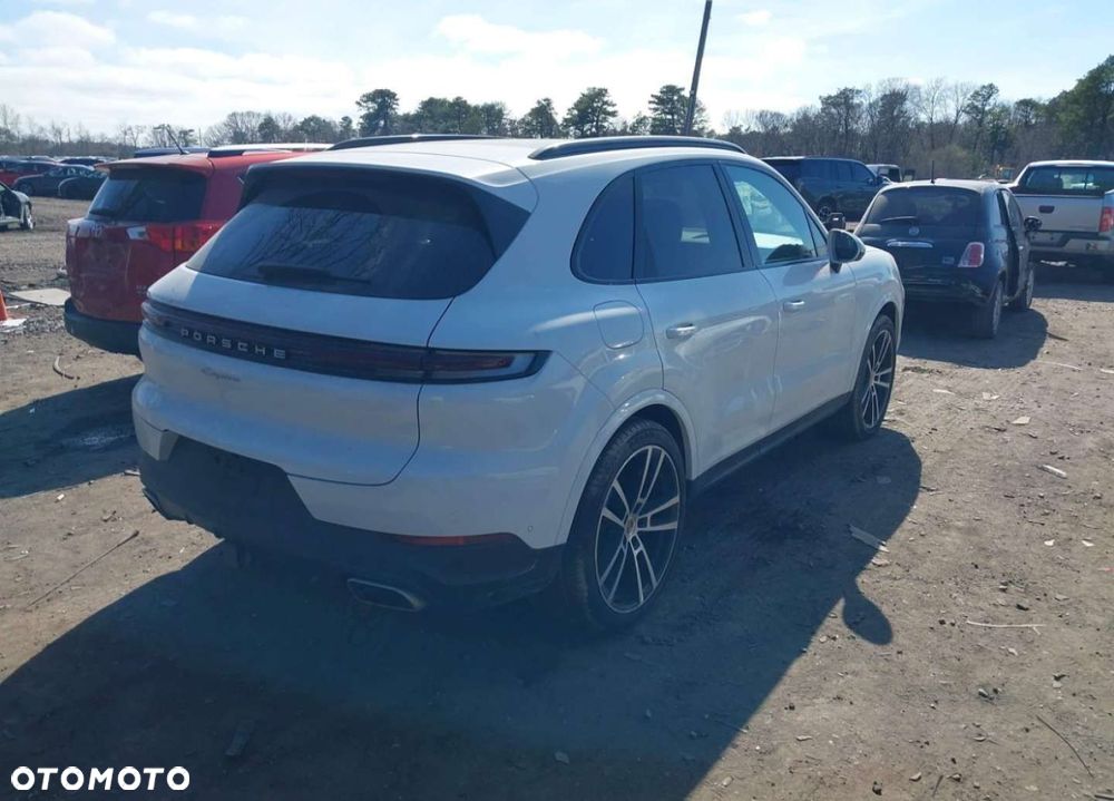 Porsche Cayenne - 7