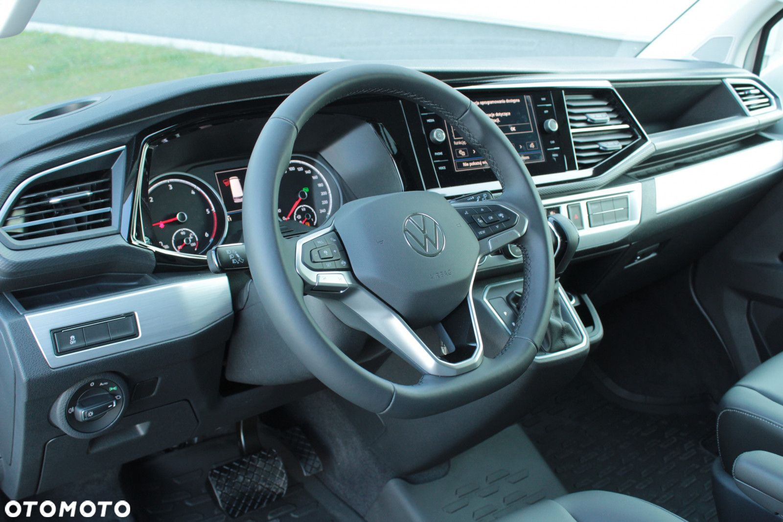 Volkswagen Multivan - 9