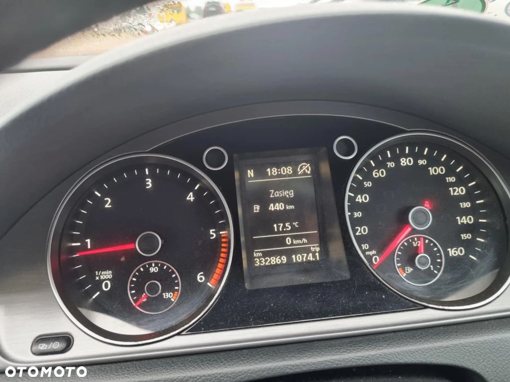 Volkswagen Passat - 5