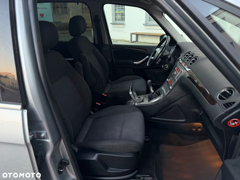 Ford Galaxy 2.0 TDCi Titanium - 17