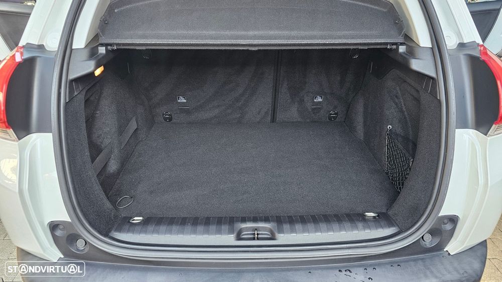 Peugeot 2008 1.6 BlueHDi Style - 12