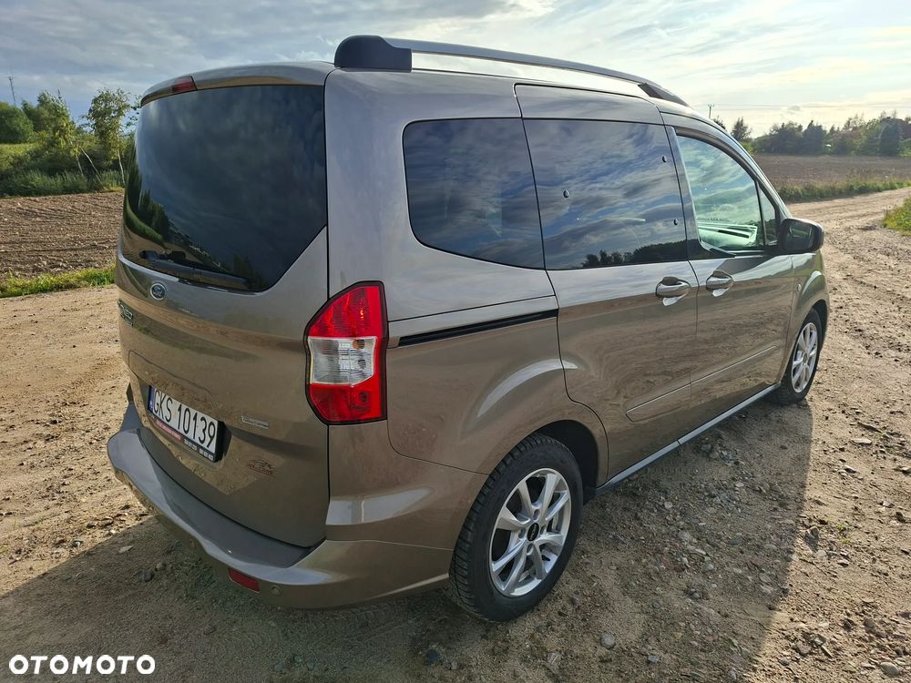 Ford Tourneo Courier 1.0 EcoBoost Titanium - 5