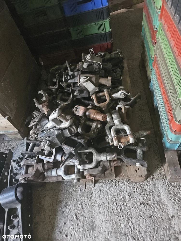 hak holowniczy ucho zaczep przedni RENAULT *oryginał*Mercedes Iveco Man Daf Volvo - 2