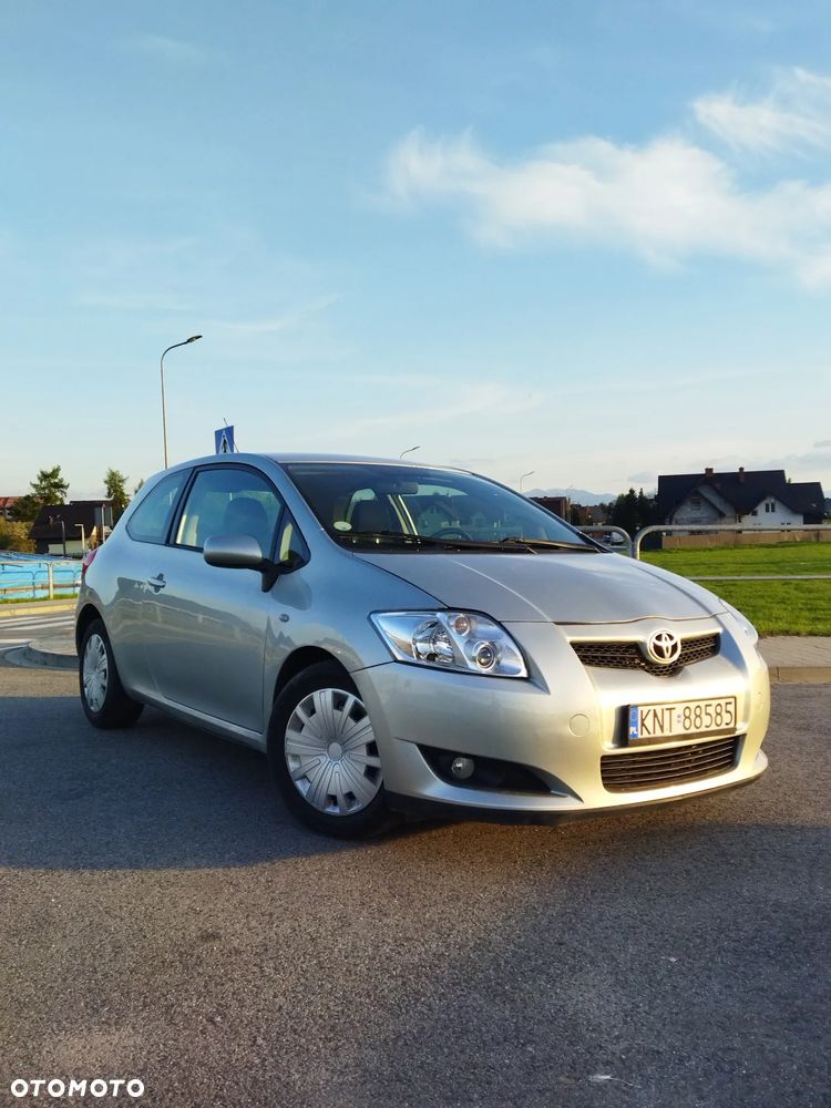 Toyota Auris 2.0 D-4D Sol - 17