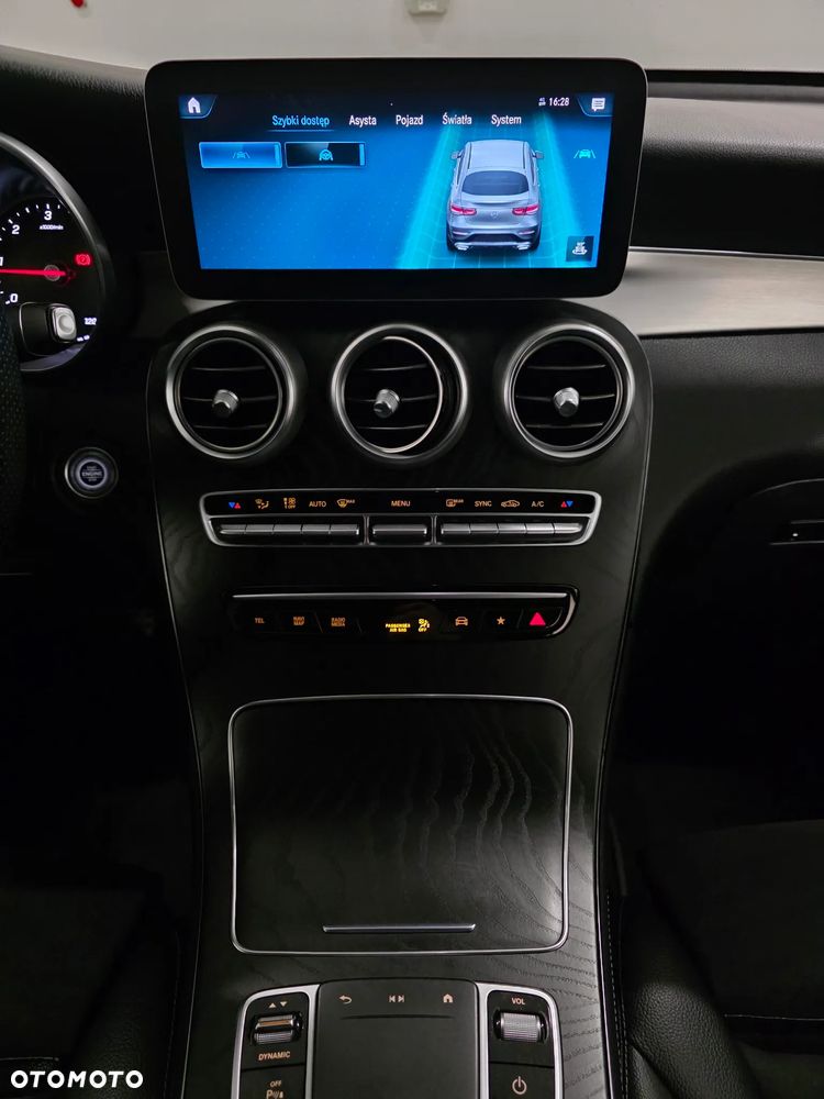 Mercedes-Benz GLC 300 d 4Matic 9G-TRONIC AMG Line Plus - 12