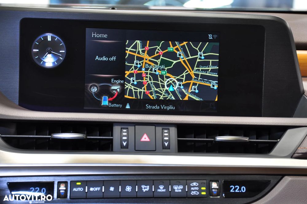 Lexus Seria ES 300h 2.5 TNGA HV 25H- 4X2 CVT Luxury Tech - 15