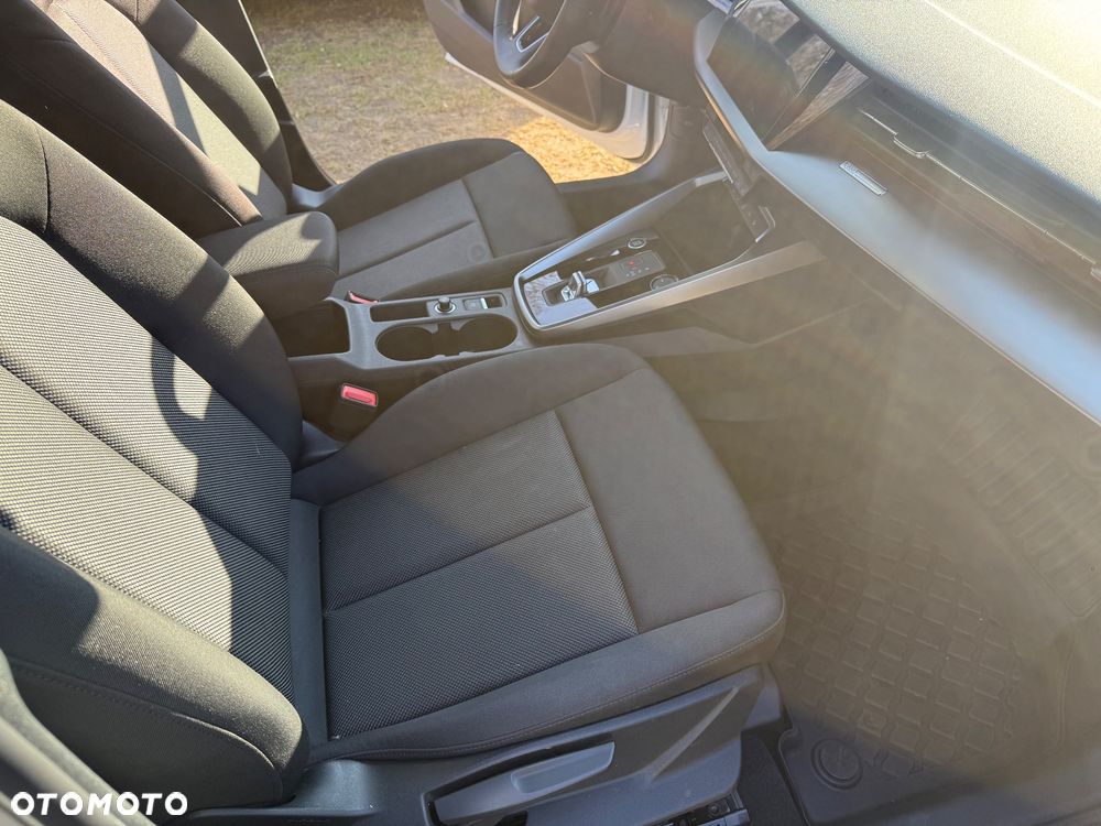 Audi A3 Sportback 35 TFSI mHEV S tronic - 12
