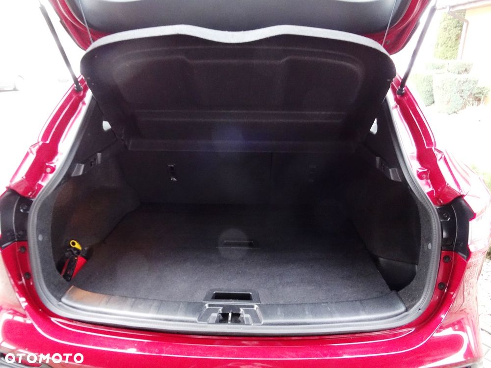 Nissan Qashqai 1.6 DCi N-Connecta - 9