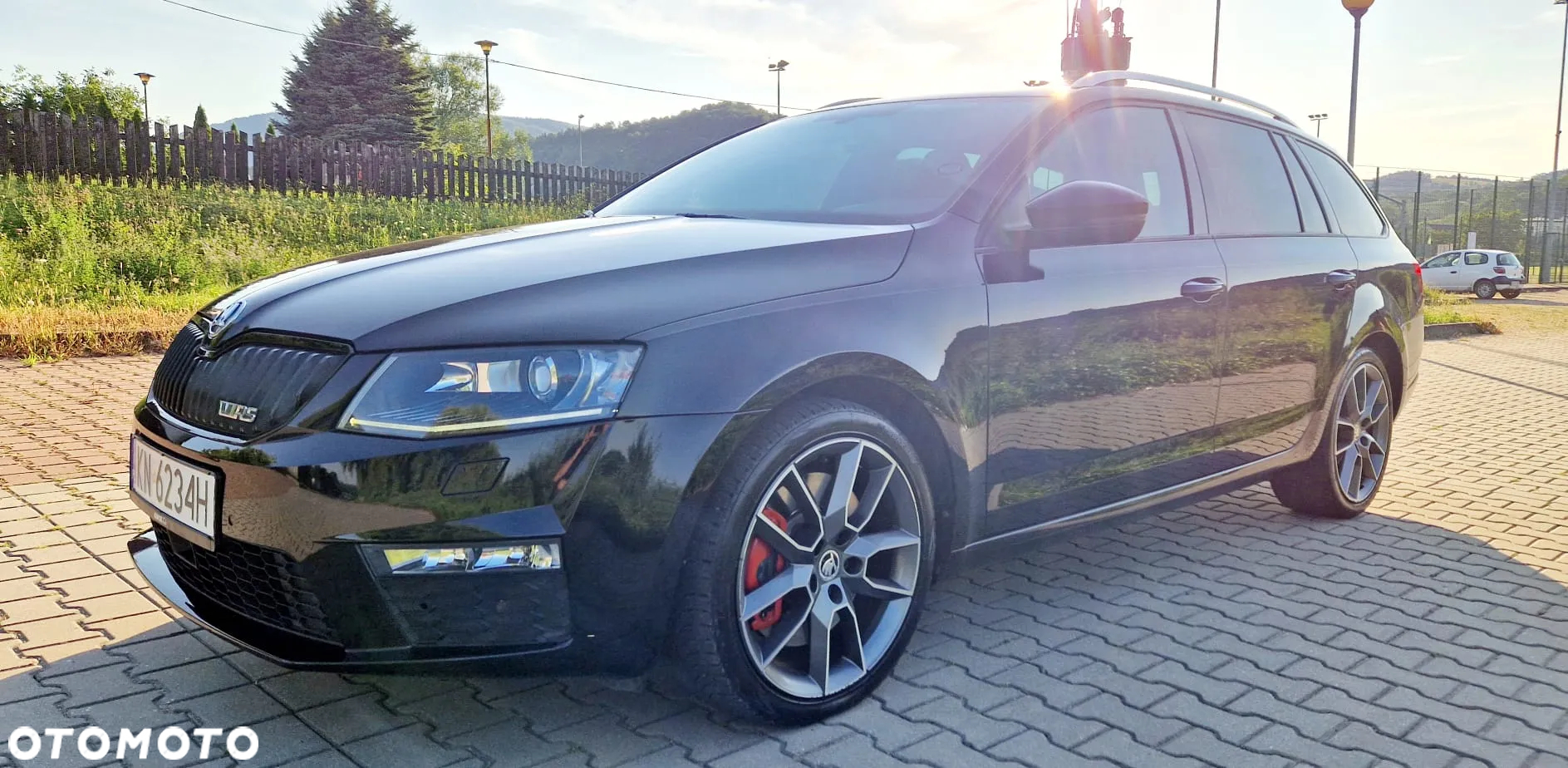Skoda Octavia Combi 2.0 TDI RS - 4