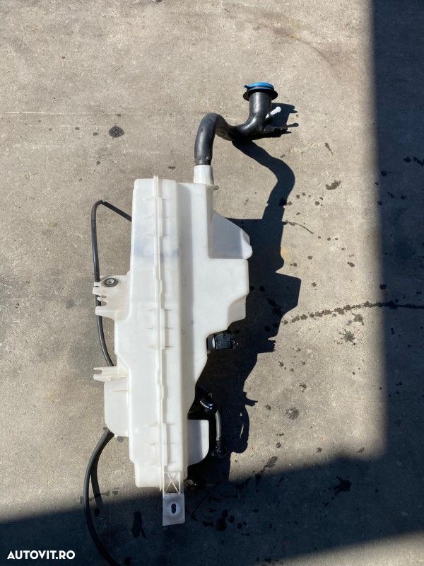 Vas spalator parbriz Volvo XC60 2018+ 31699968 31416914 31416916