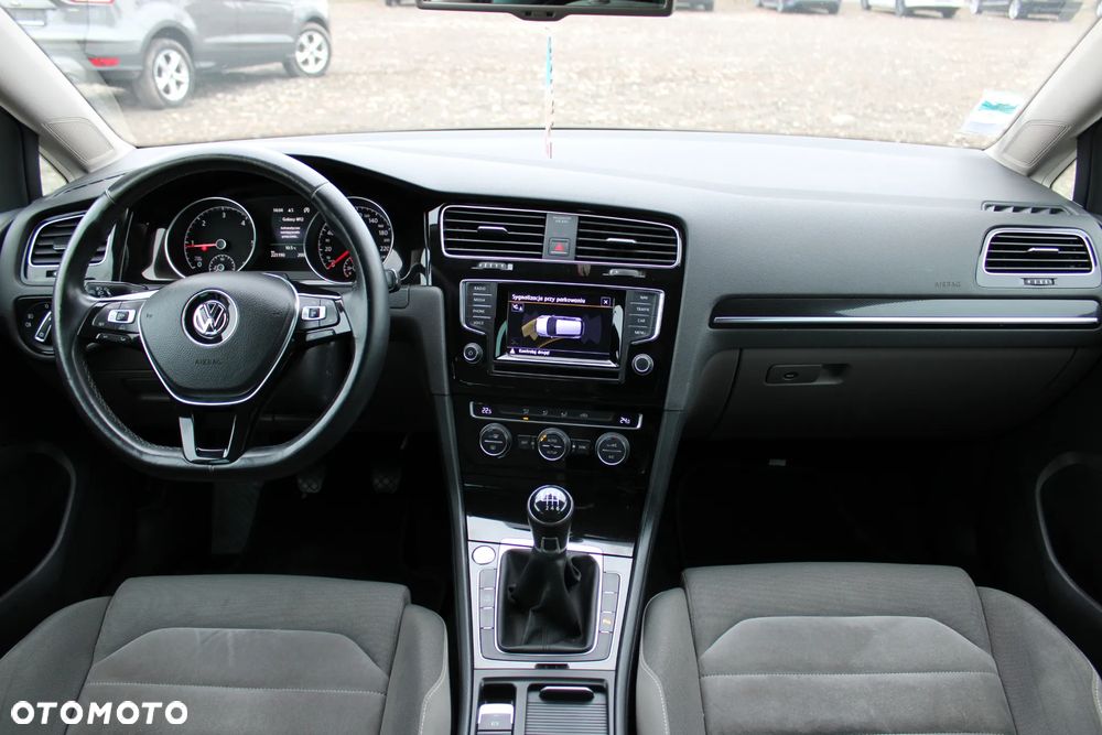 Volkswagen Golf 2.0 BlueTDI Highline - 26