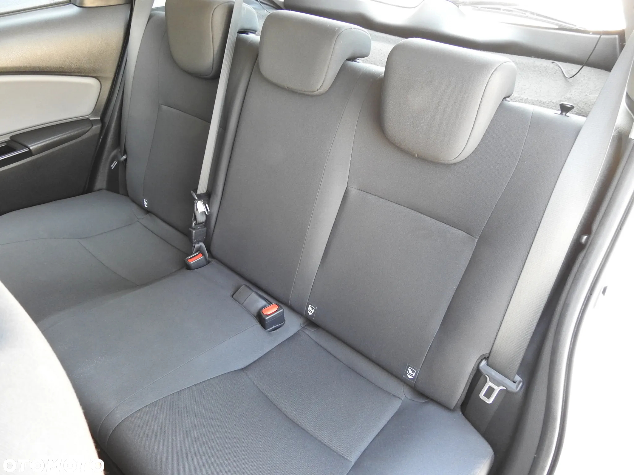 Toyota Yaris 1.0 Active - 7