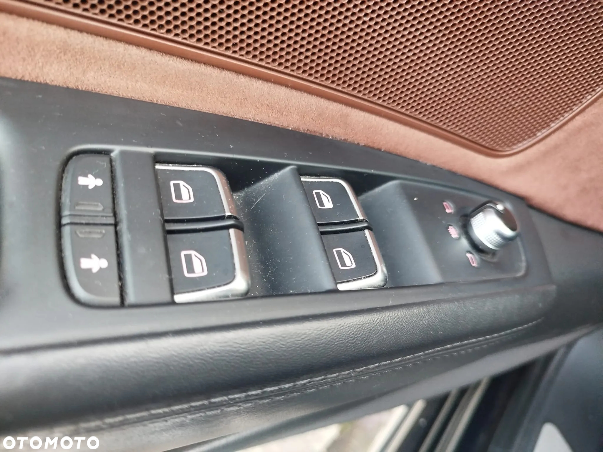 Audi A8 L 55 TFSI quattro tiptronic - 32