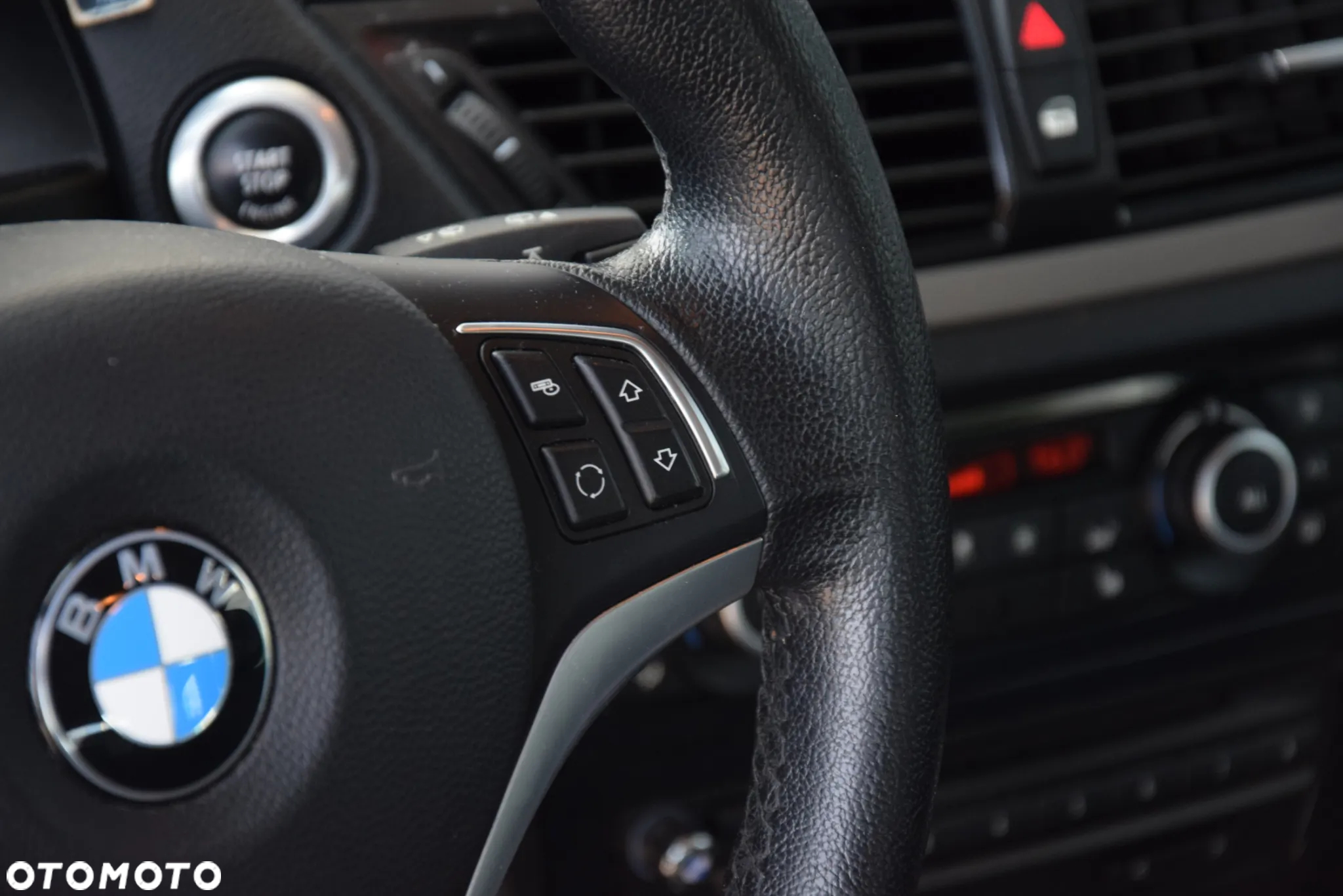 BMW X1 - 16