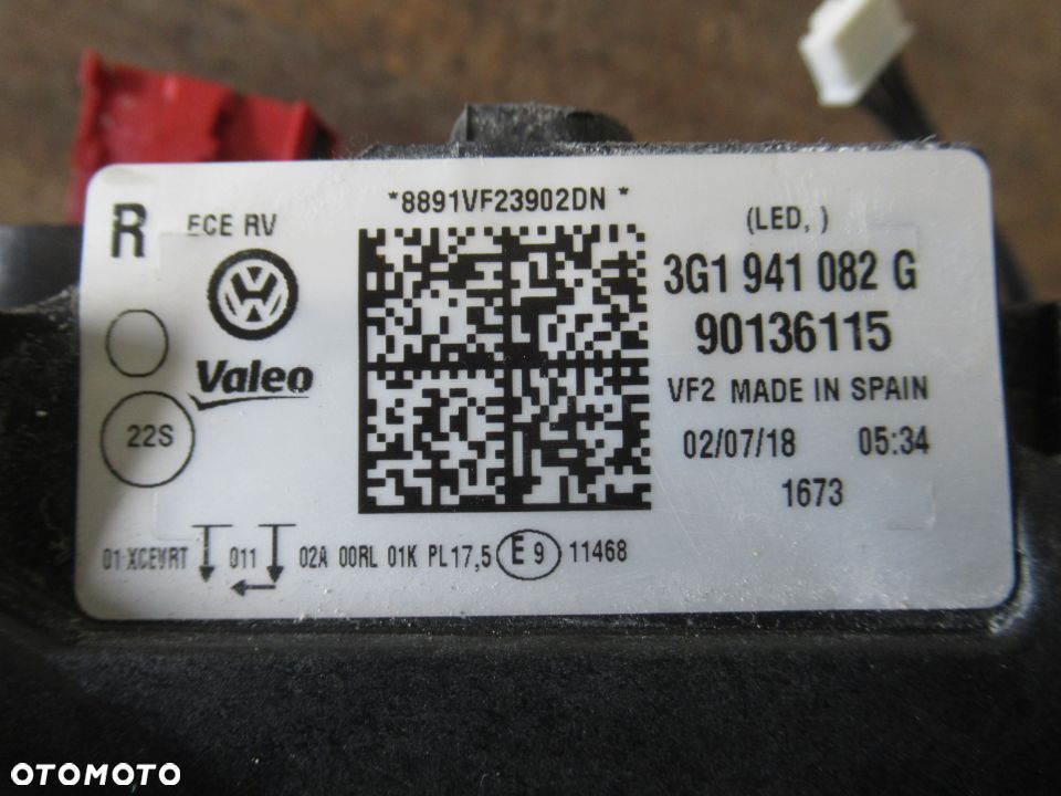 LAMPA PRZÓD PRZEDNIA PRAWA VW PASSAT B8 FULL LED 2014- - 15