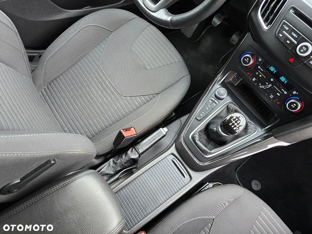 Ford Focus SW 1.5 EcoBlue SCR Titanium - 31