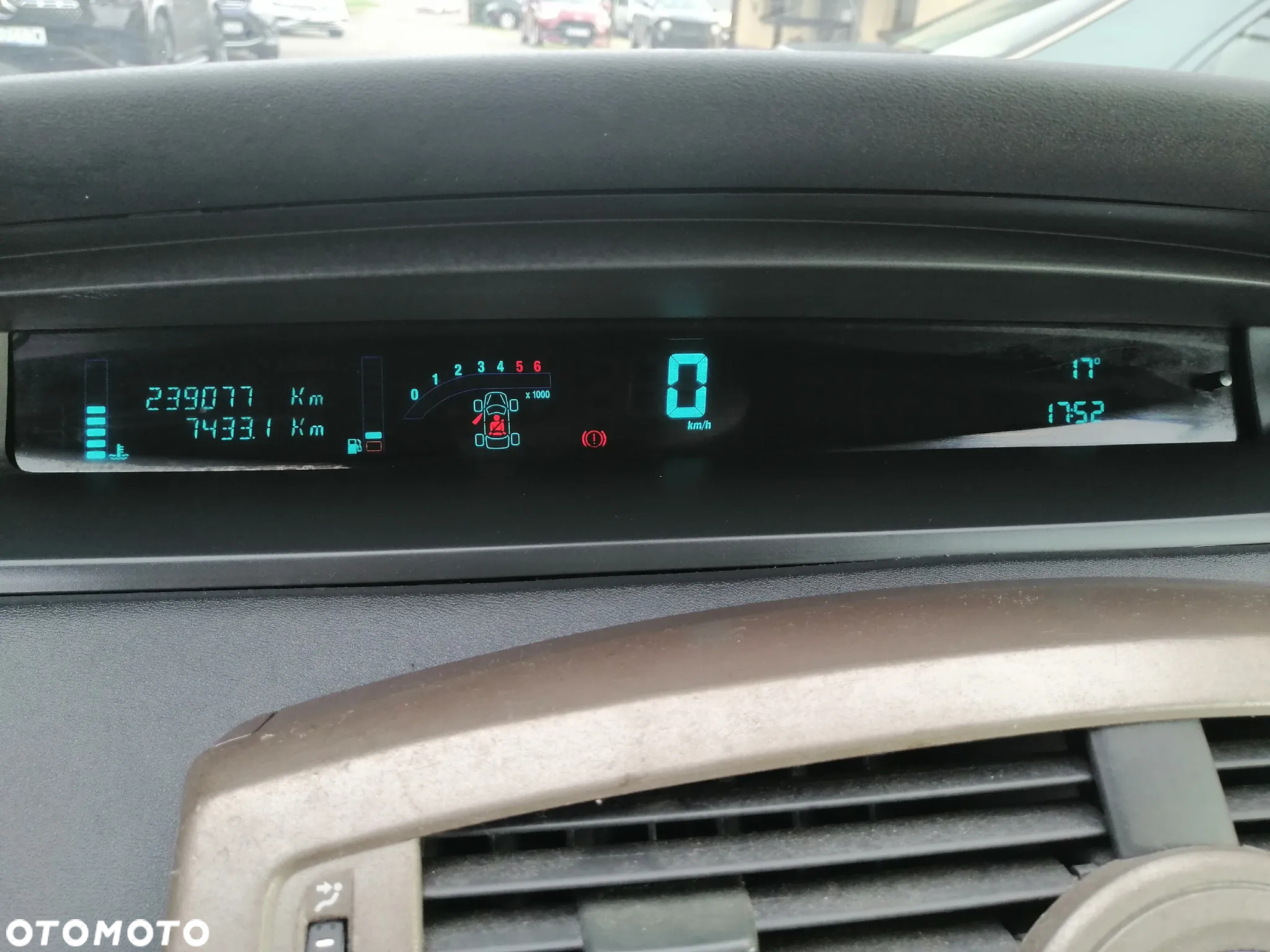 Renault Scenic ver-2-0-confort-expression - 20