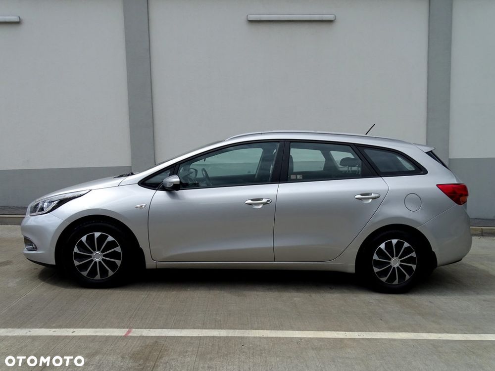 Kia Ceed 1.4 L - 5