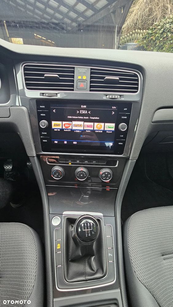 Volkswagen Golf - 11