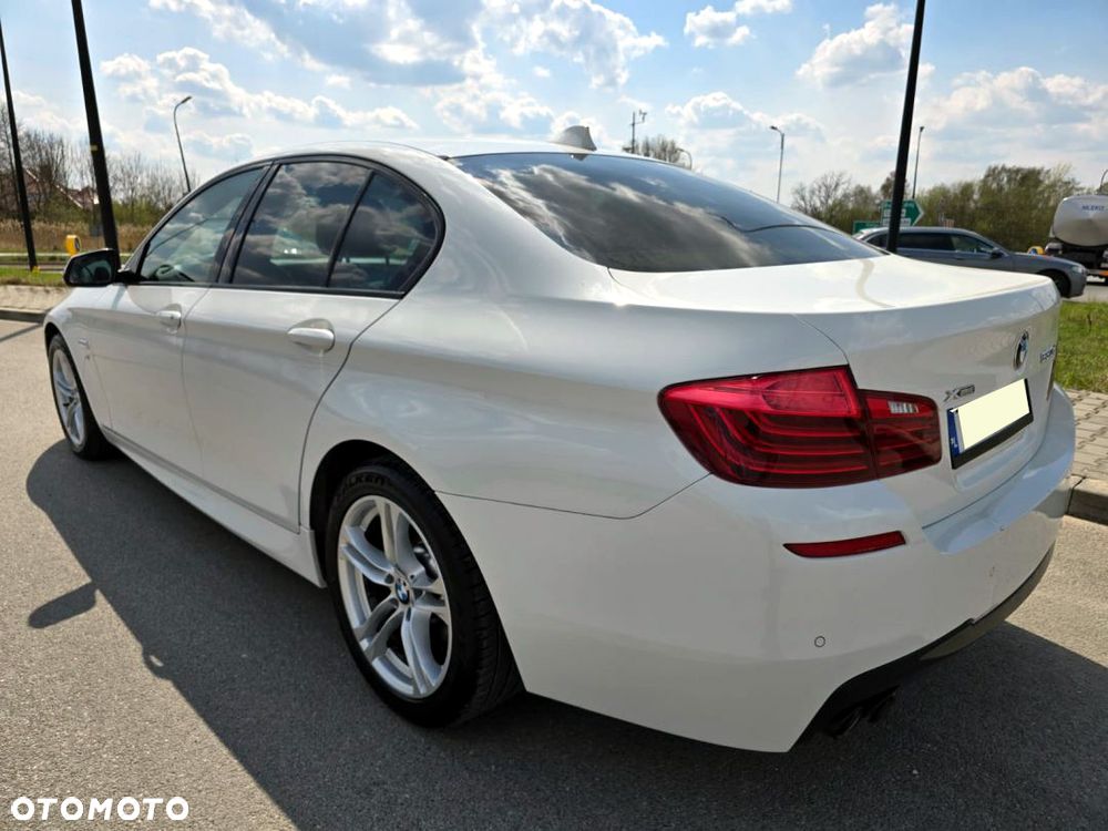 BMW Seria 5 530d xDrive Sport-Aut - 12