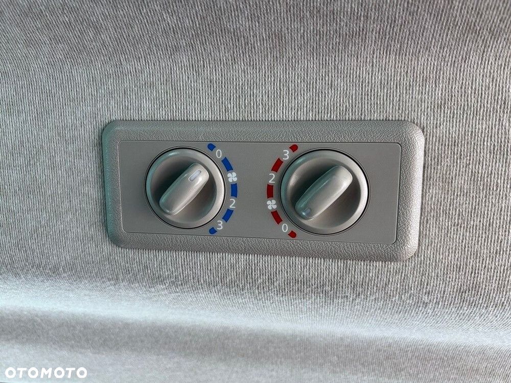 Renault Trafic - 21