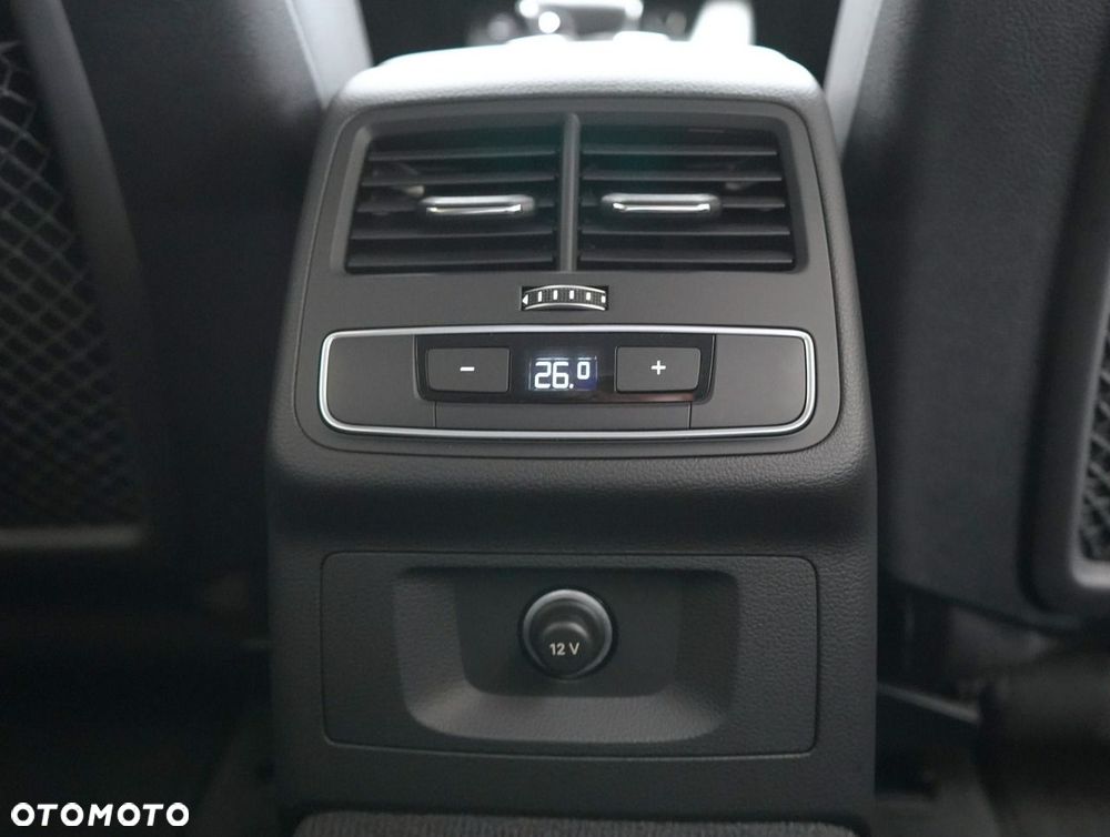 Audi A4 Avant - 30