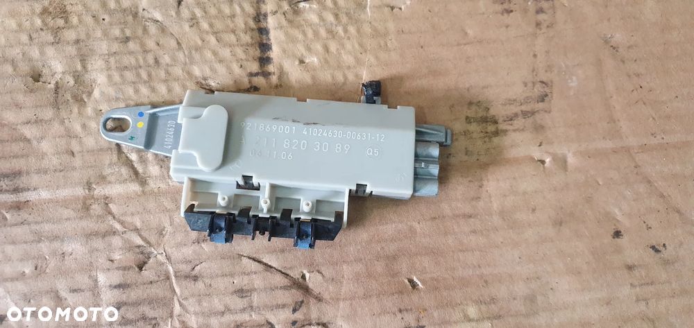 Wzmacniacz anteny moduł Mercedes W211 A2118203089 - 1
