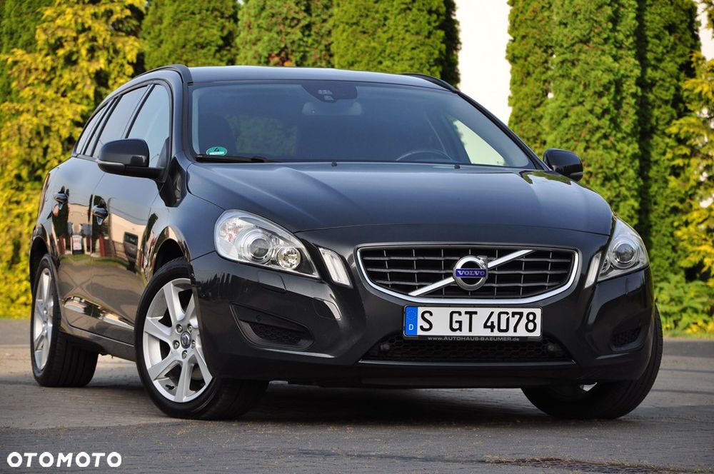 Volvo V60 D3 Momentum - 11