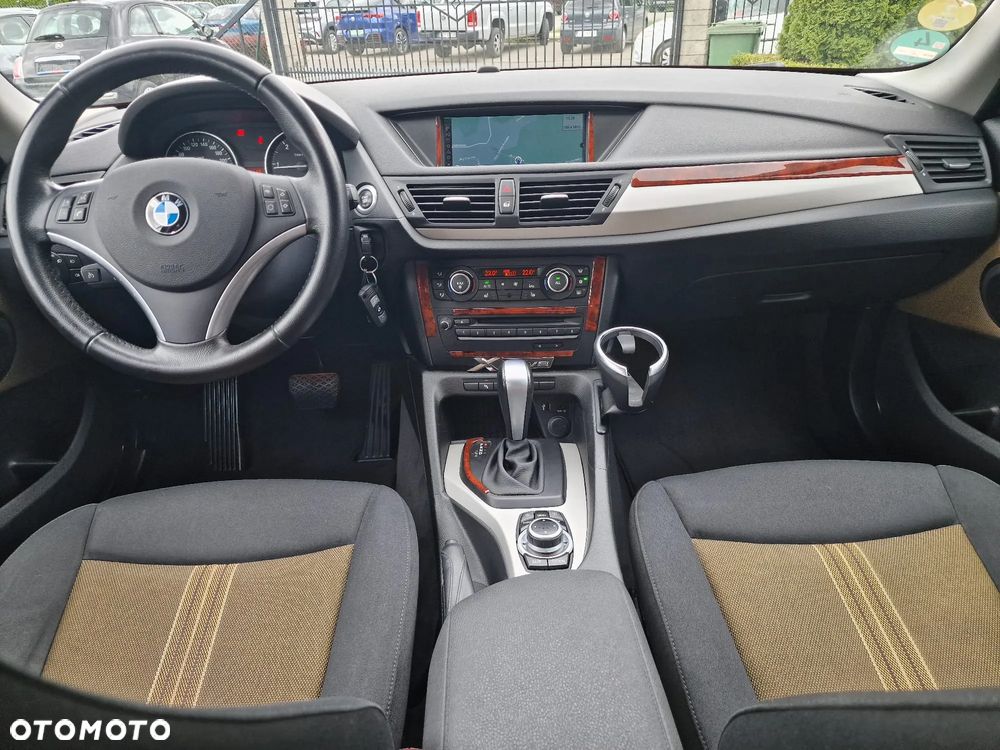 BMW X1 xDrive18d Sport Line - 21