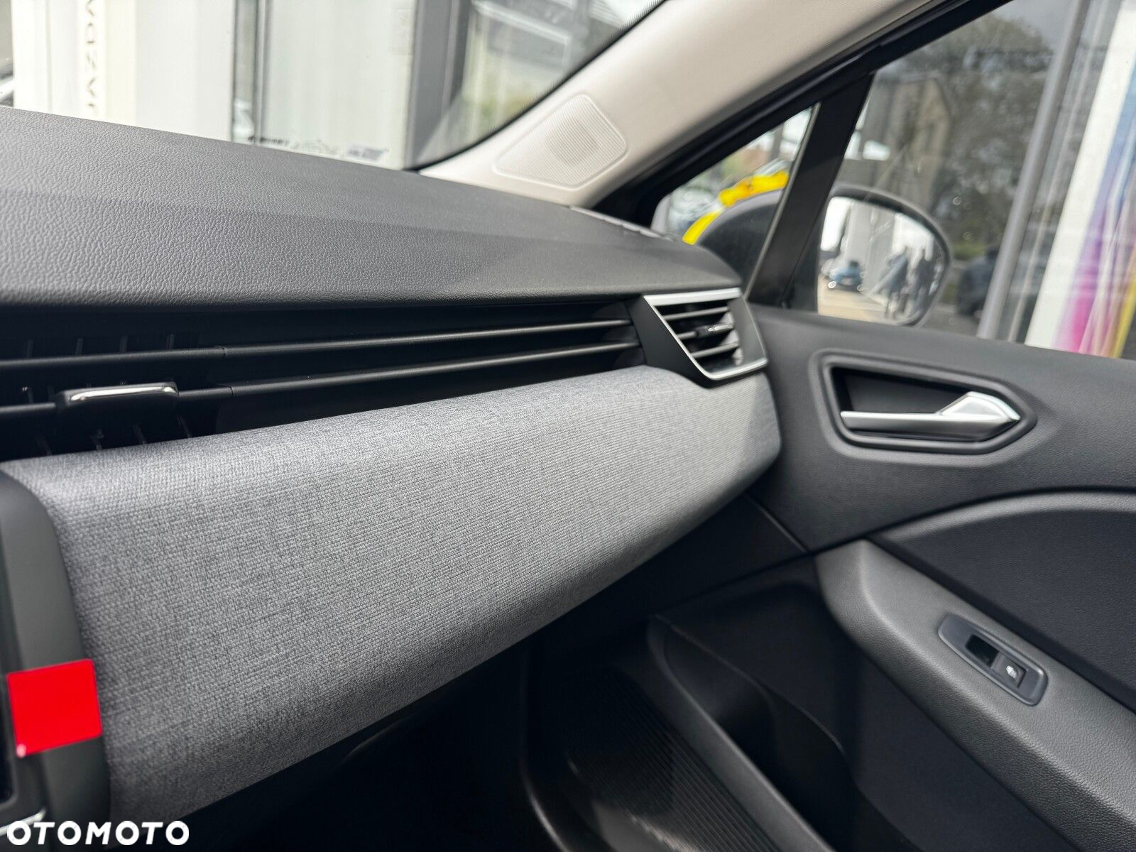 Renault Clio - 17