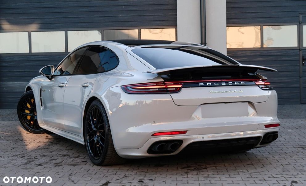 Porsche Panamera Turbo S E-Hybrid GPF - 9