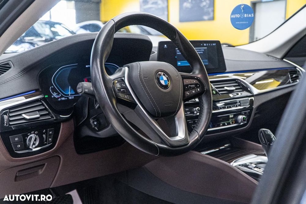 BMW Seria 5 530e iPerformance Aut. Luxury Line - 6