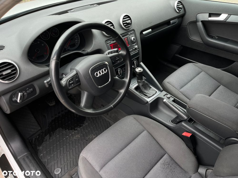 Audi A3 Sportback 1.8 TFSI S line Sportpaket - 19