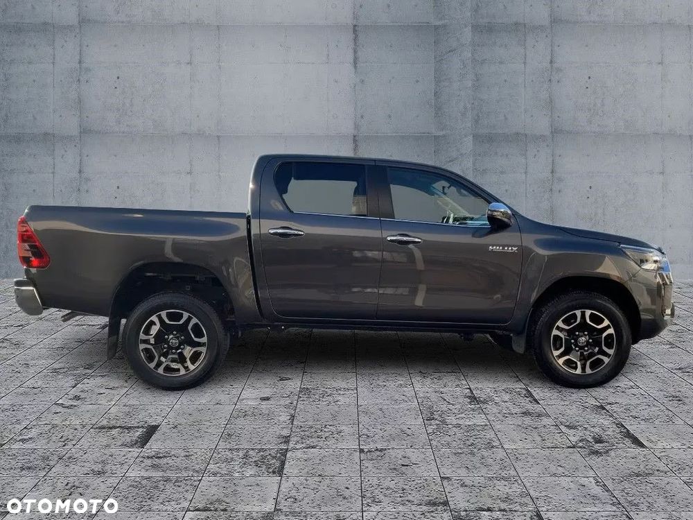 Toyota Hilux 2.8 D-4D mHEV Double Cab Executive 4x4 - 6