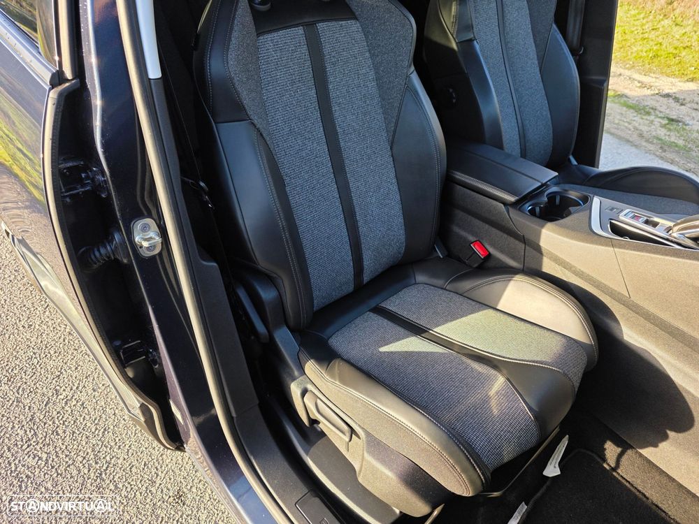 Peugeot 5008 1.6 BlueHDi Allure EAT6 - 22