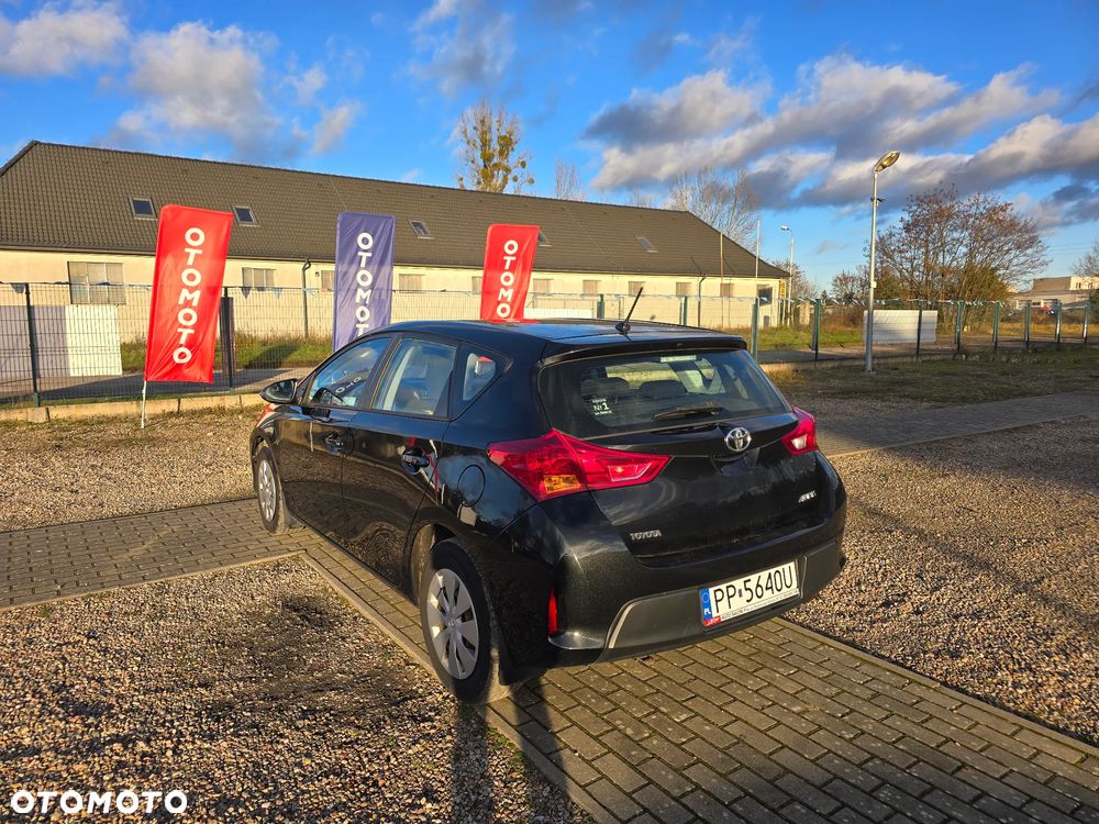 Toyota Auris 1.6 Luna - 8