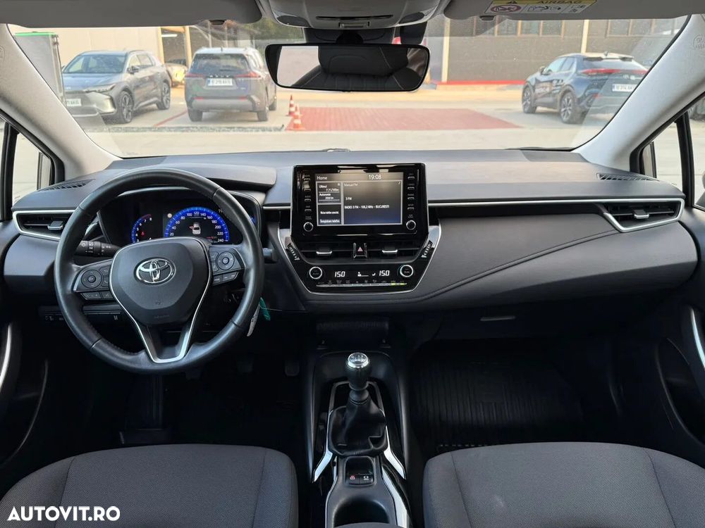 Toyota Corolla - 16