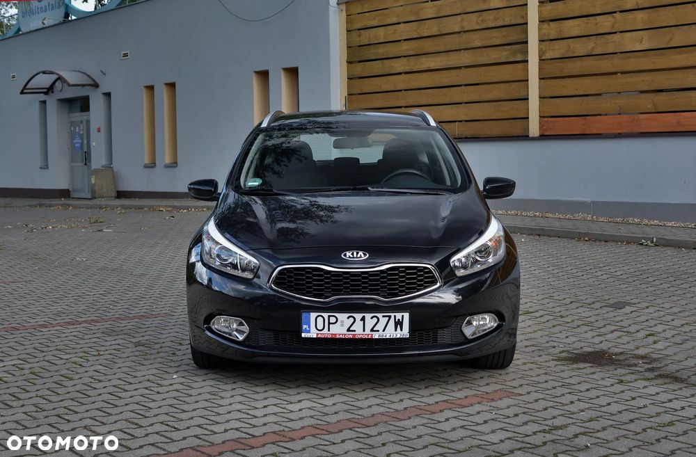 Kia Ceed - 10