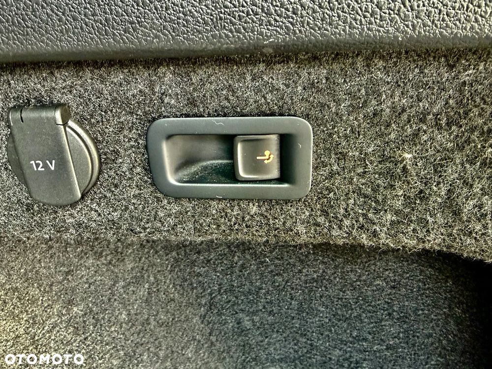 Volkswagen Passat 2.0 TDI EVO Elegance DSG - 20