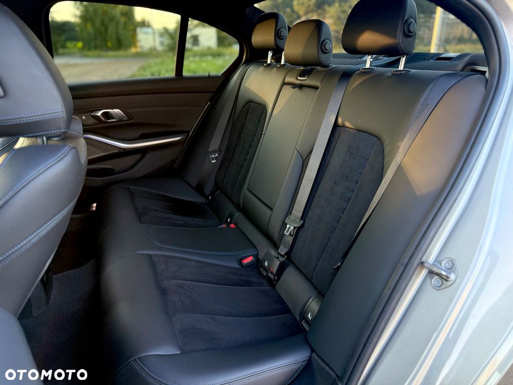 BMW Seria 3 - 17