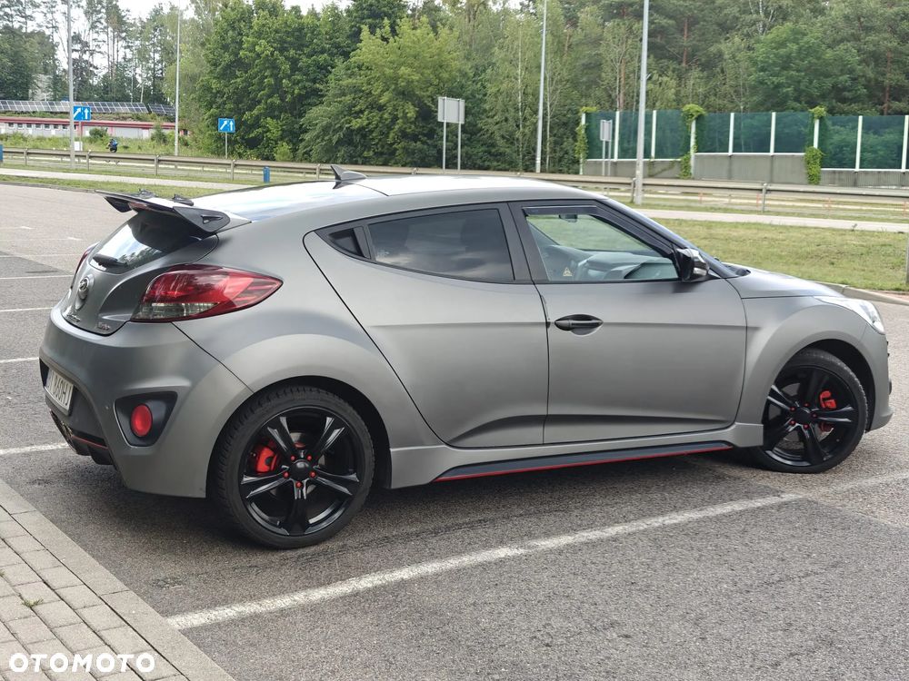 Hyundai Veloster - 10