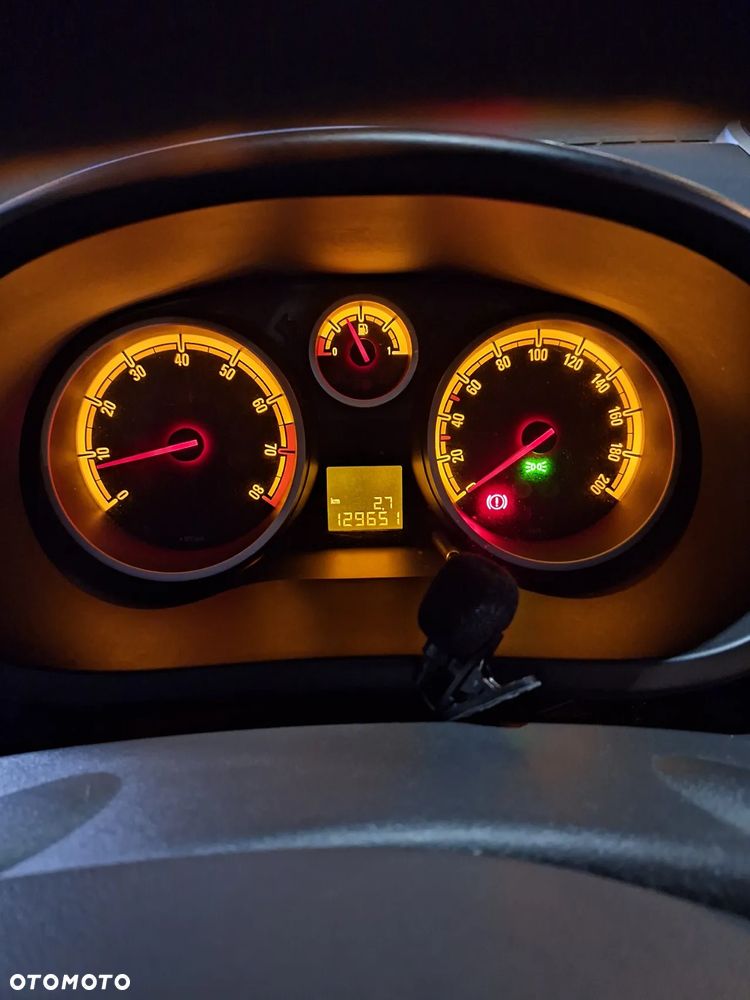 Opel Corsa 1.2 16V Cosmo - 4