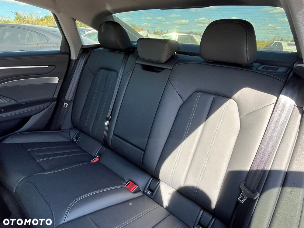 Audi A6 - 13