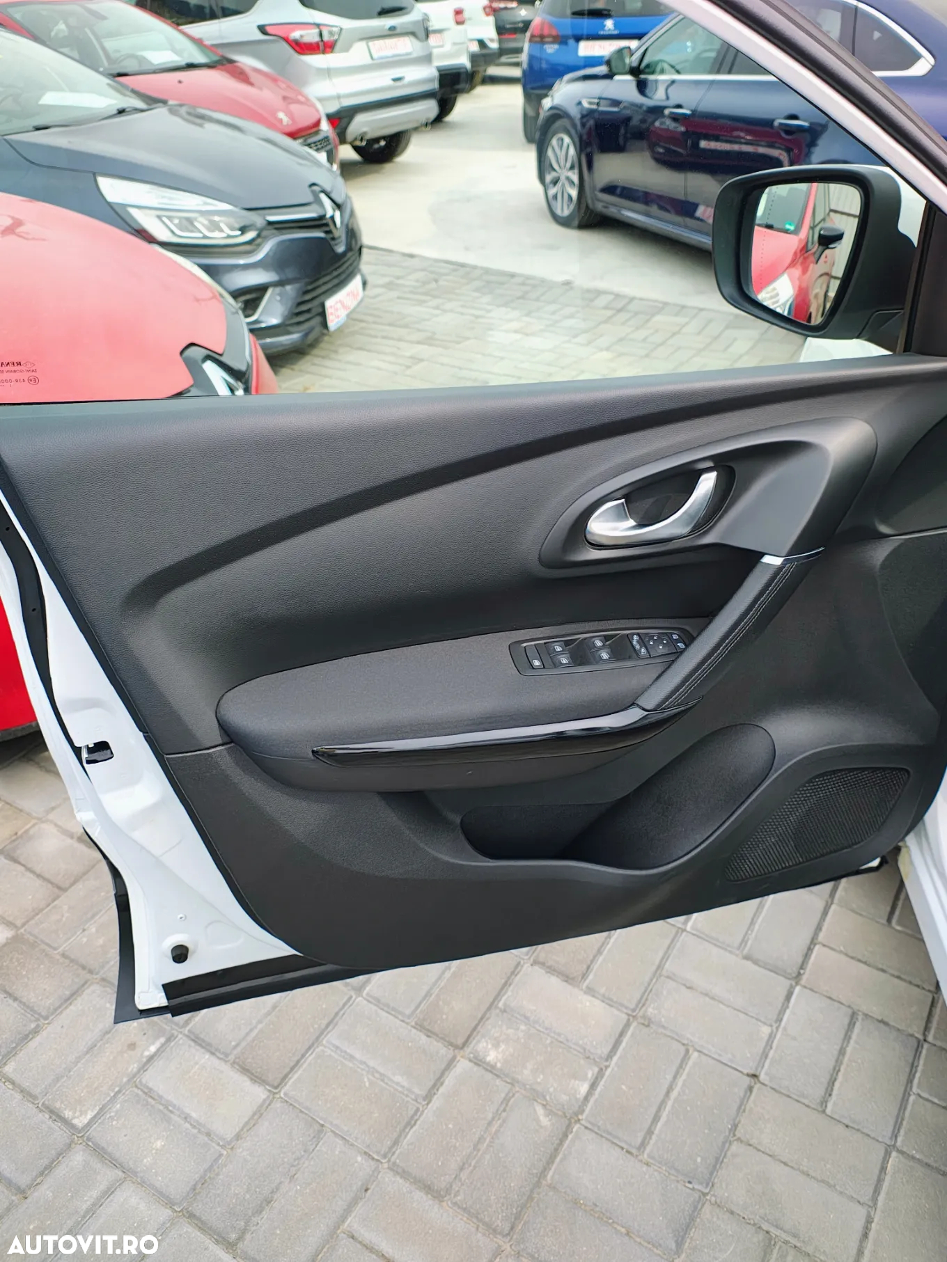 Renault Kadjar BLUE dCi 115 EDC BUSINESS EDITION - 24