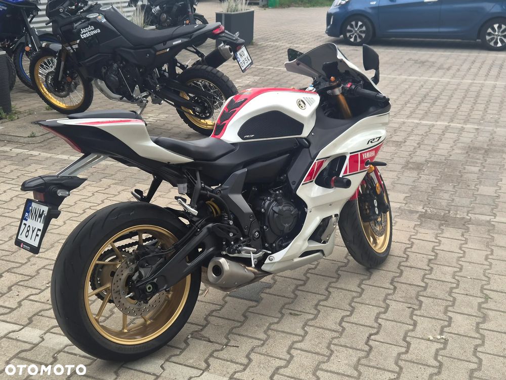 Yamaha R7 - 15