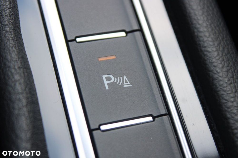 Volkswagen Passat - 39