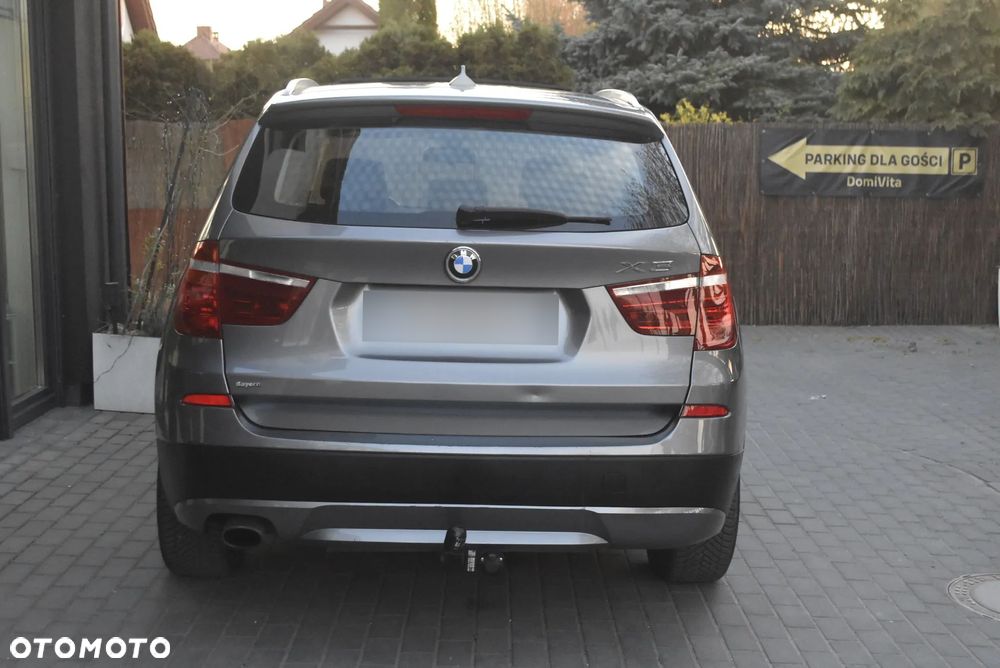 BMW X3 xDrive20i Advantage - 23