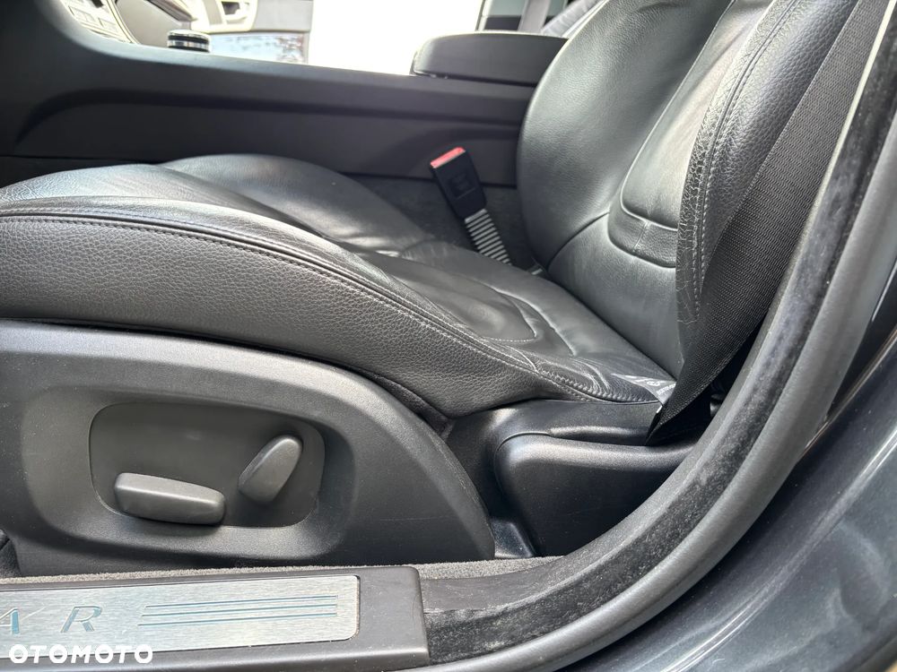 Jaguar XF 2.2 D Premium Luxury - 16