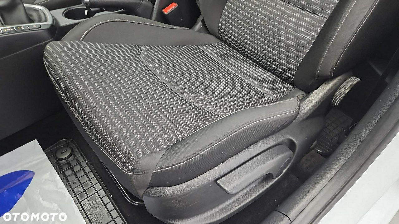 Kia Ceed 1.5 T-GDI M - 12